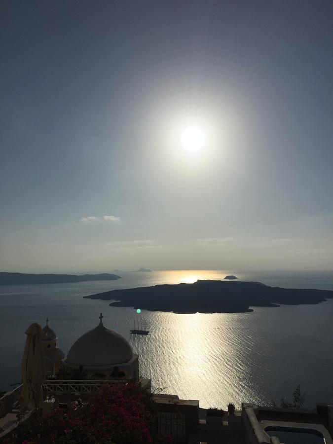 Hotel Le Petit Greek à Fira  Extérieur photo